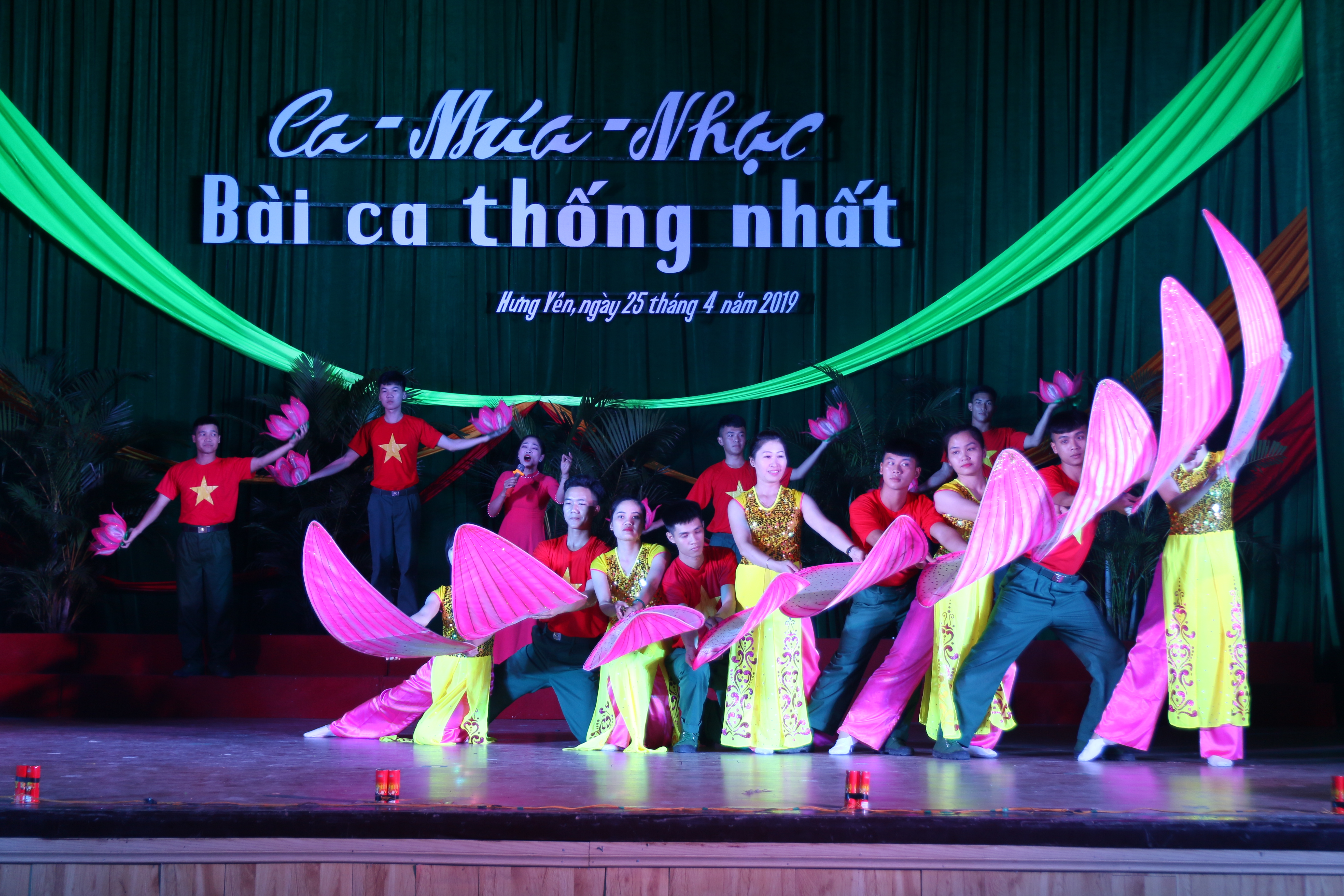   Chương trình Ca – Múa – Nhạc “Bài ca thống nhất” Chào mừng 44 năm Ngày giải phóng miền Nam, thống nhất đất nước (30/4/1975 - 30/4/2019)