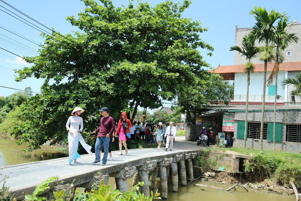   Văn Lâm: Bảo tồn, phát huy giá trị di tích lịch sử, văn hóa