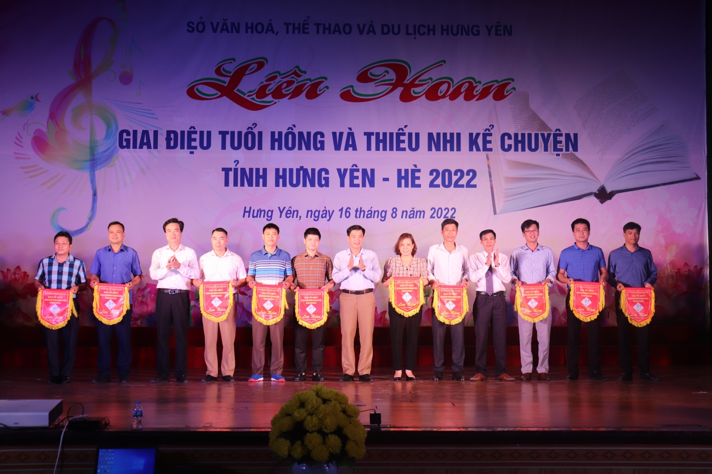   Liên hoan Giai điệu tuổi hồng và Thiếu nhi kể chuyện tỉnh Hưng Yên hè năm 2022